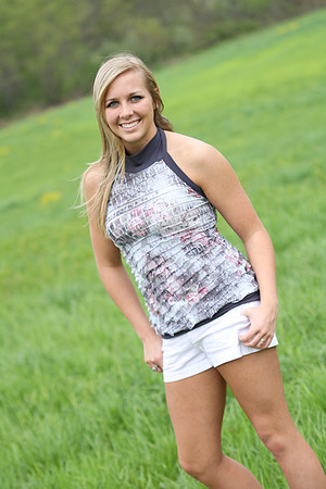 nichole  (33)
