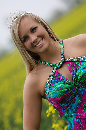 nichole  (61)