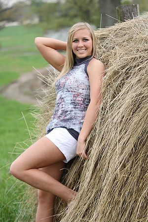 nichole  (26)