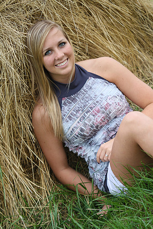 nichole  (23)
