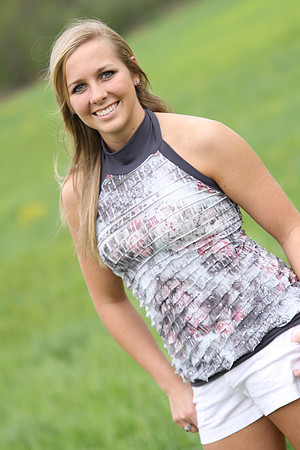 nichole  (34)
