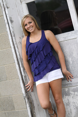 nichole  (40)