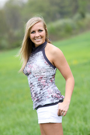 nichole  (35)